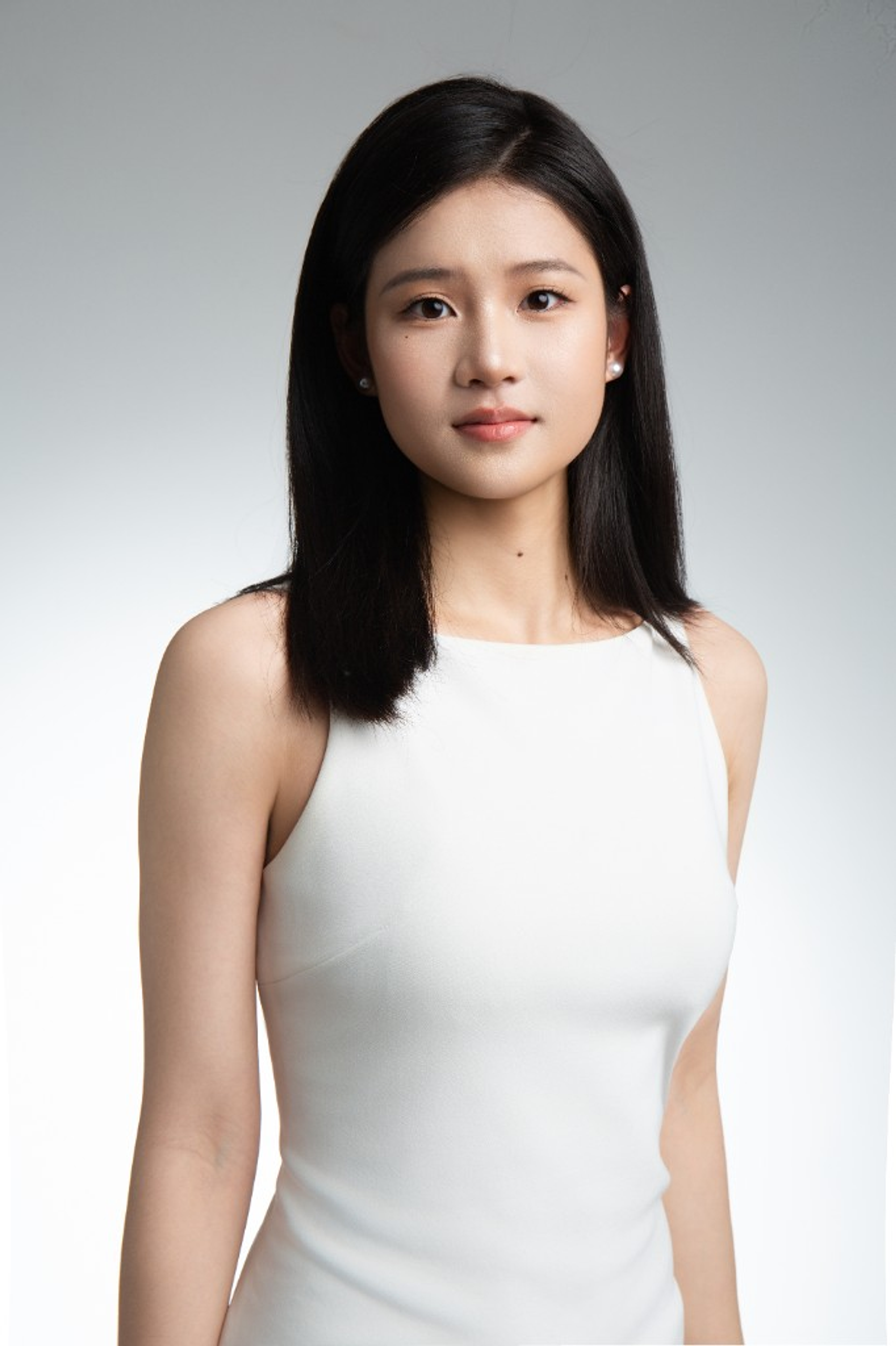 Portrait of Niki Xiang